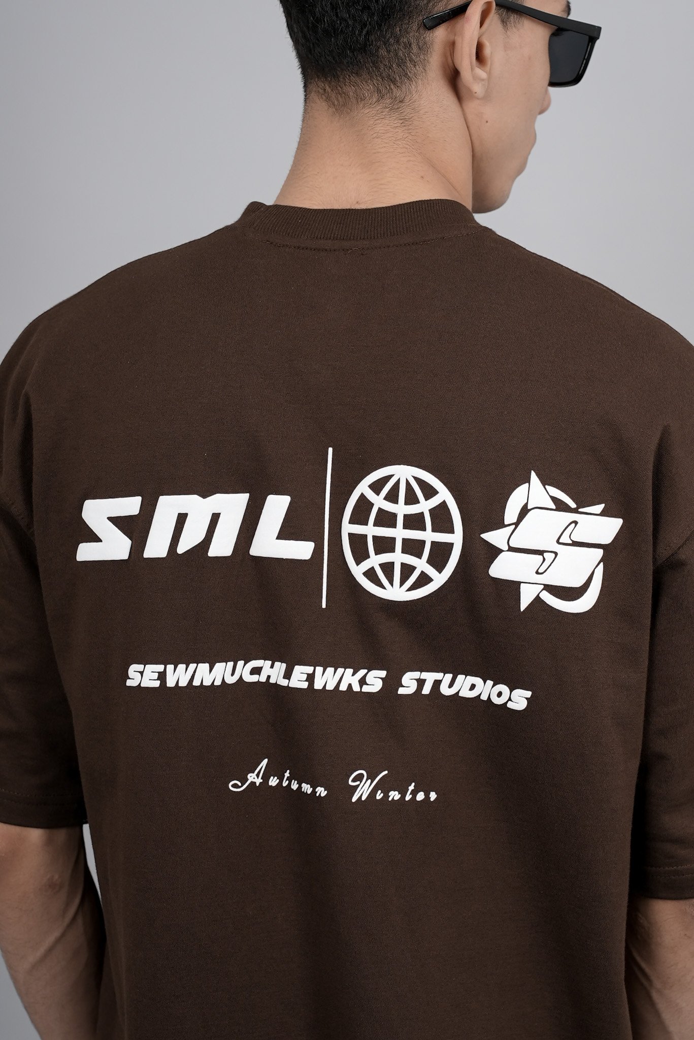 Minimal Logo Oversized Tee – Brown - Image 9