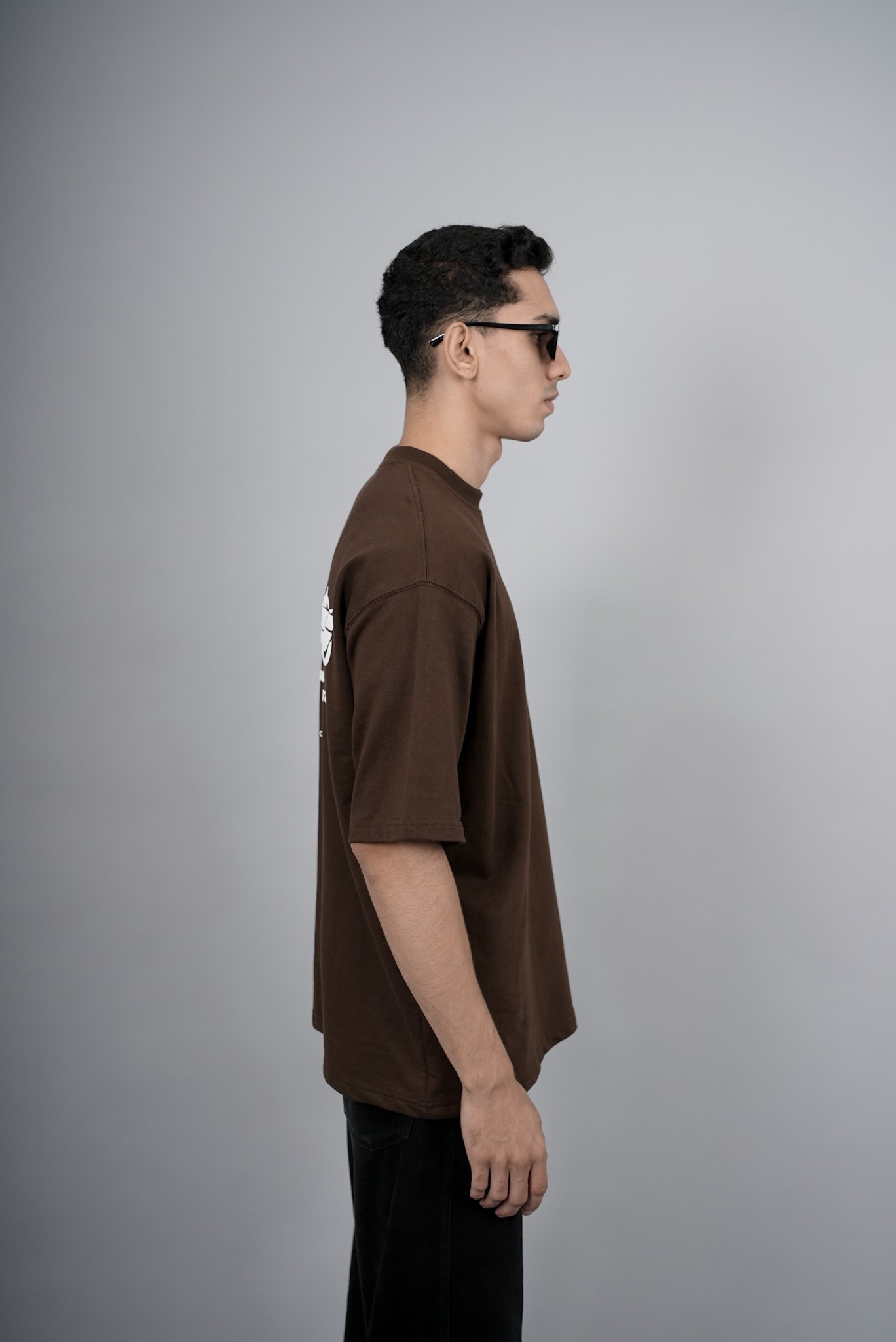 Minimal Logo Oversized Tee – Brown - Image 4