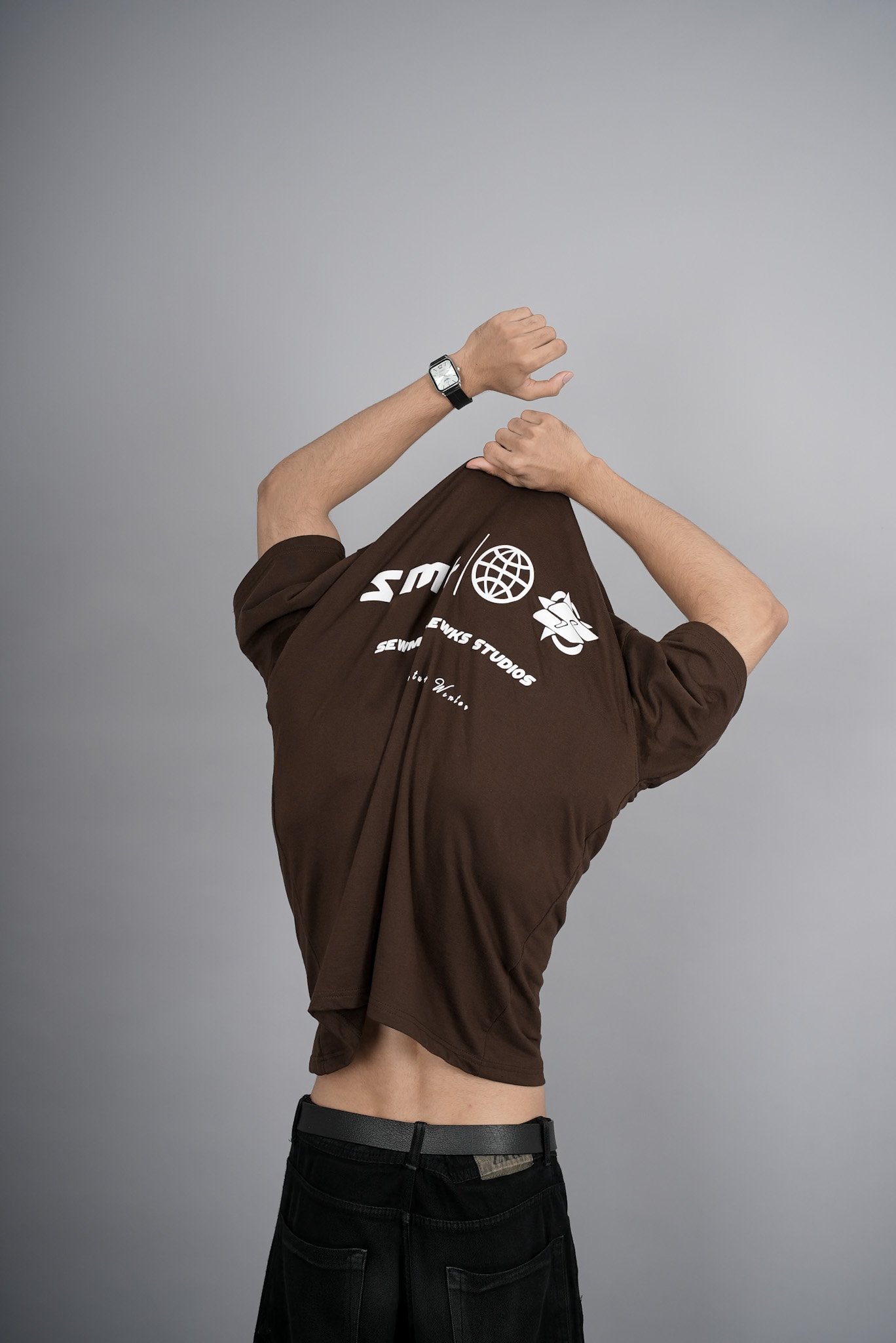 Minimal Logo Oversized Tee – Brown - Image 8