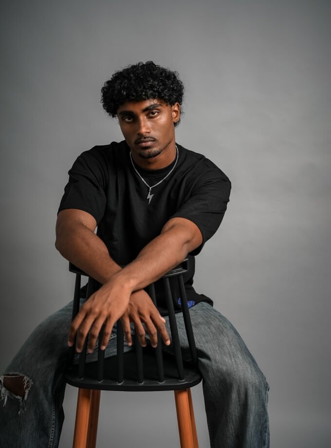 No Bad Waves Premium Oversized Tee – Black