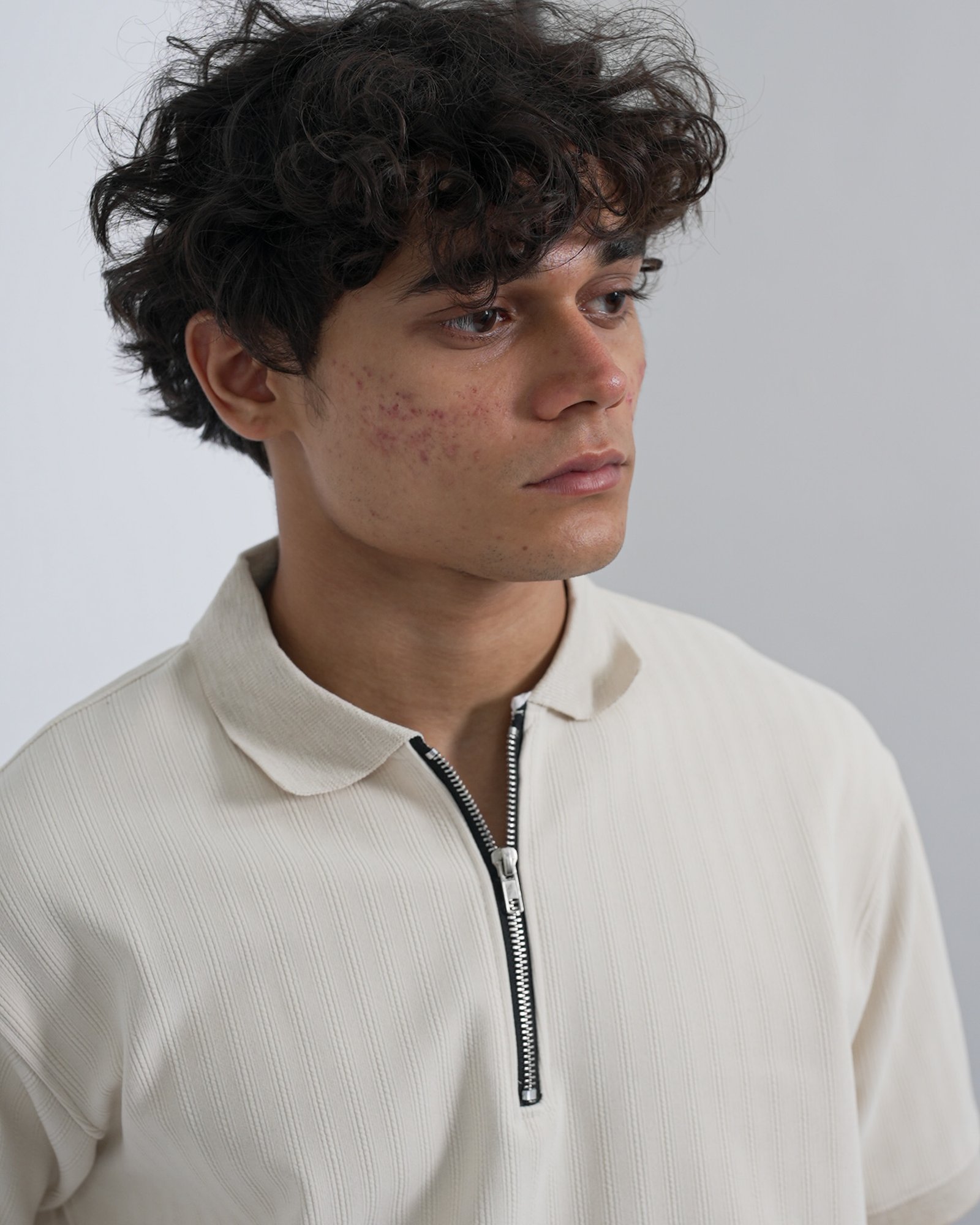 Zip Textured Polo – Off White - Image 3
